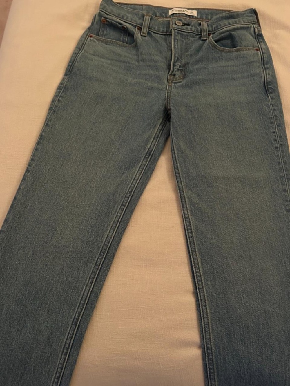 Abercrombie mid-rise straight leg jean